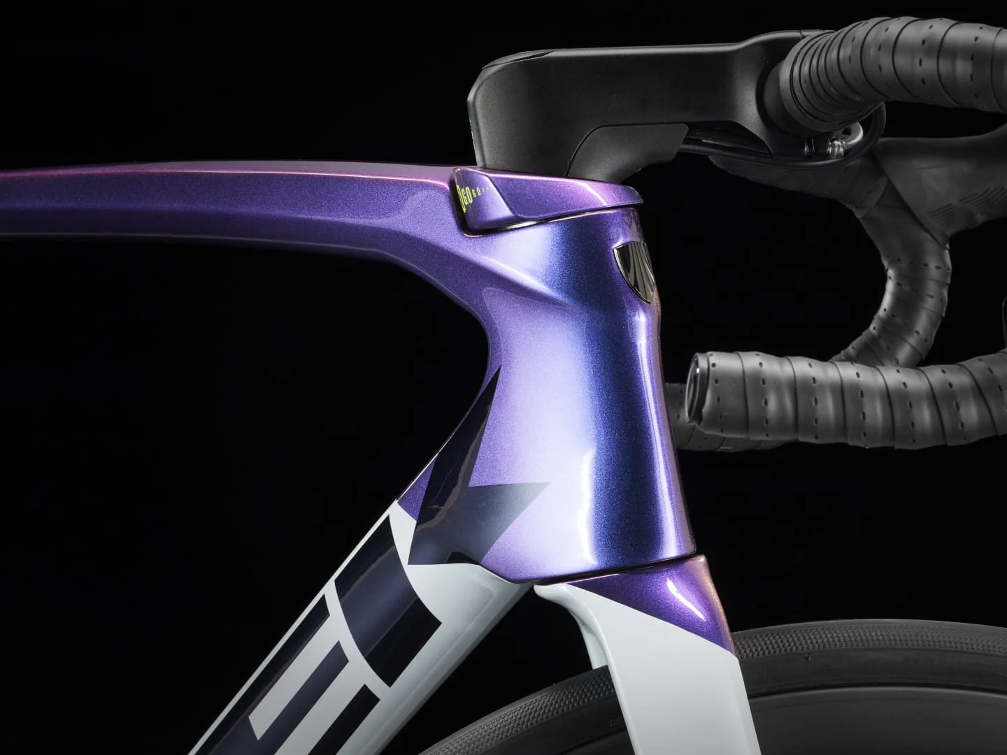 2024 Trek Émonda SL 6 - Plasma Pearl Grey/Purple Flip - Image 5