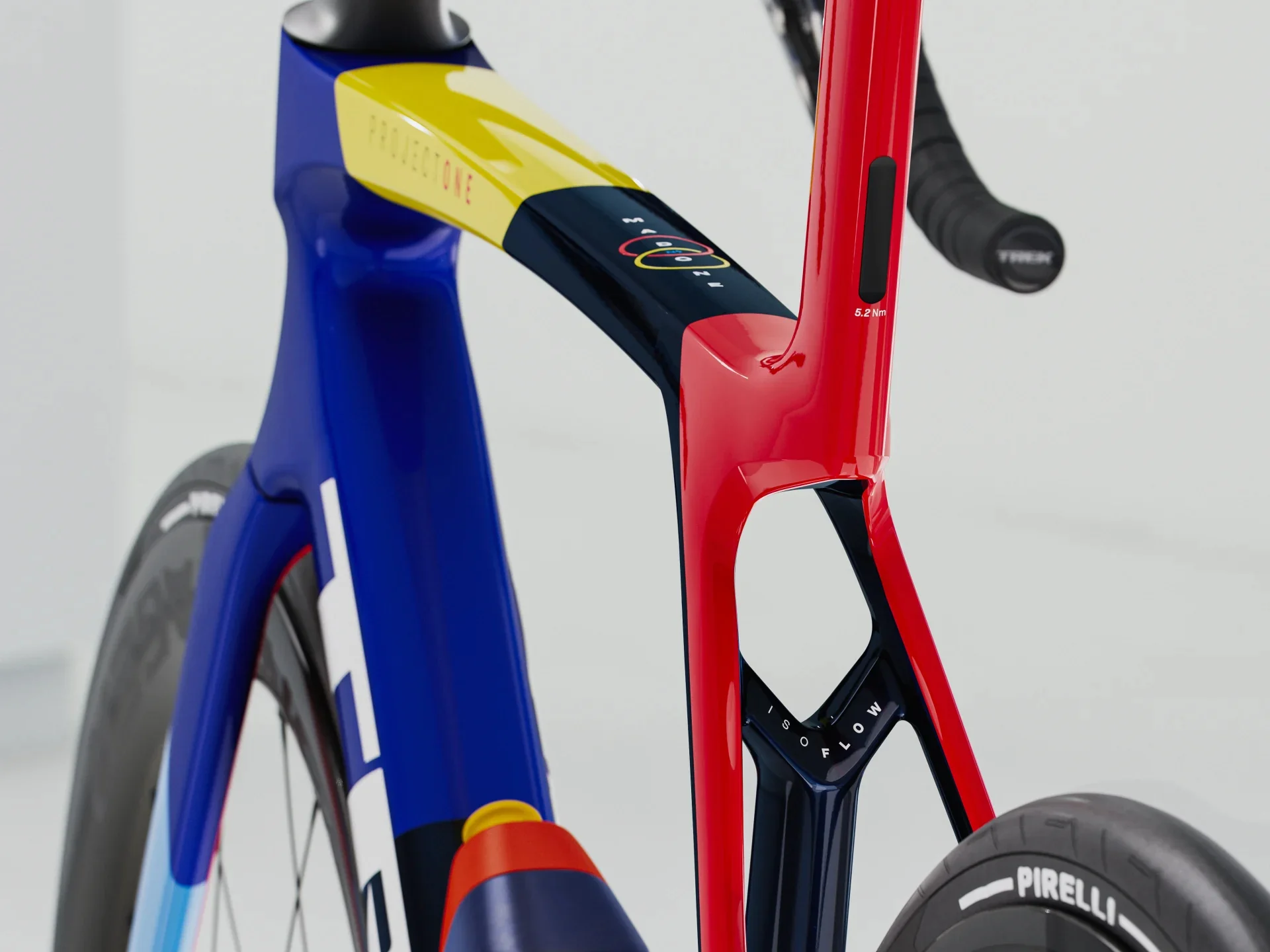 2025 Trek Madone SLR 9 AXS Gen 8 - Image 10