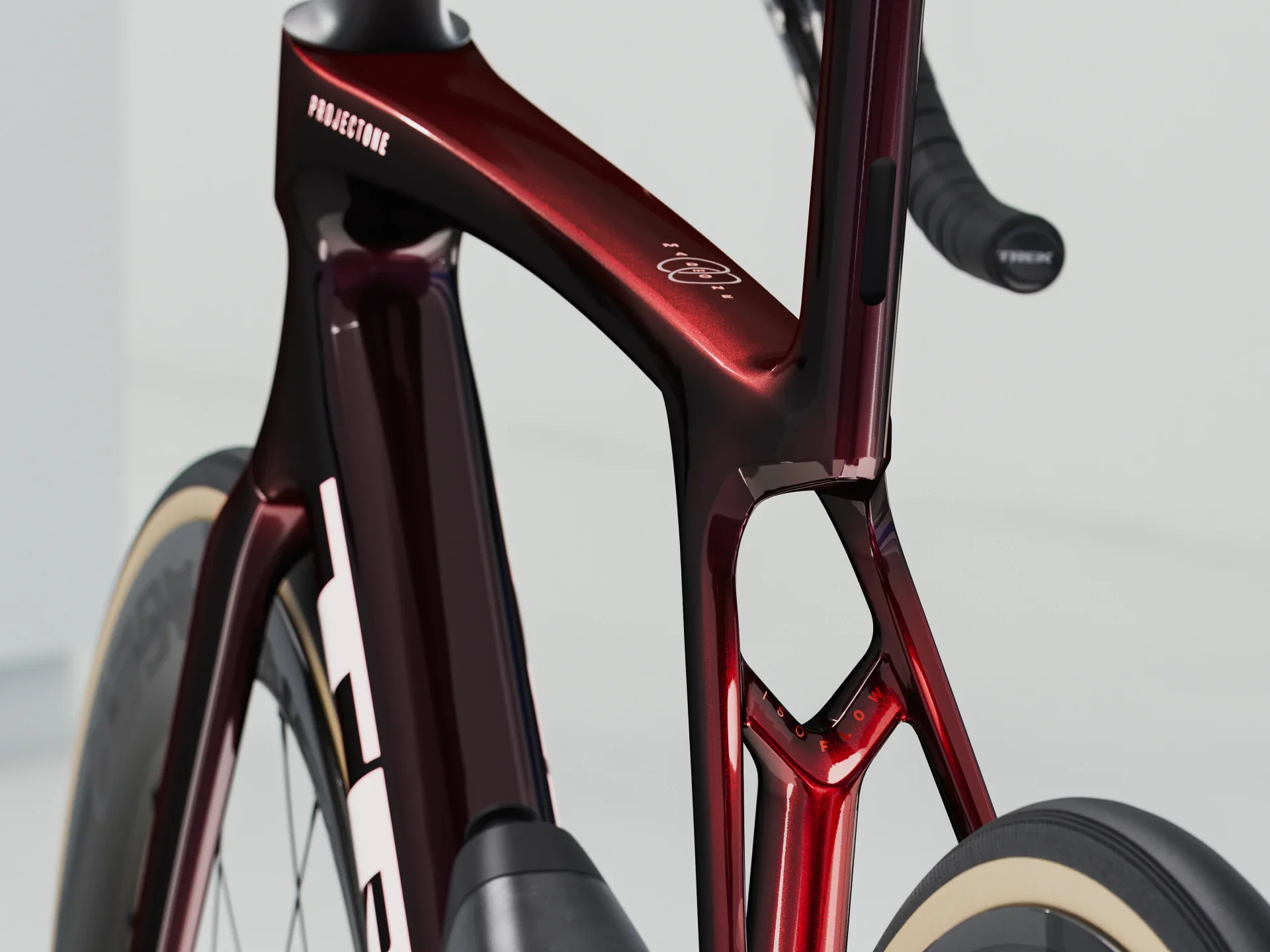 2025 Trek Madone SLR 9 AXS Gen 8 - Image 27
