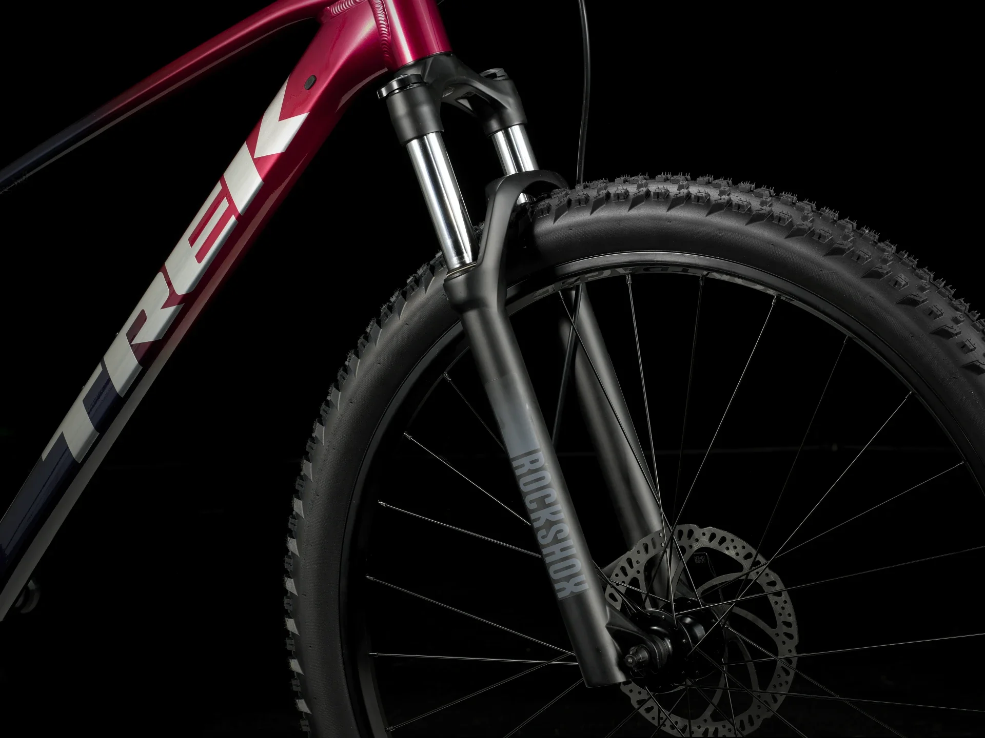 2025 Trek Marlin 6 Gen 3- Rage Red to Deep Dark Blue Fade - Image 8