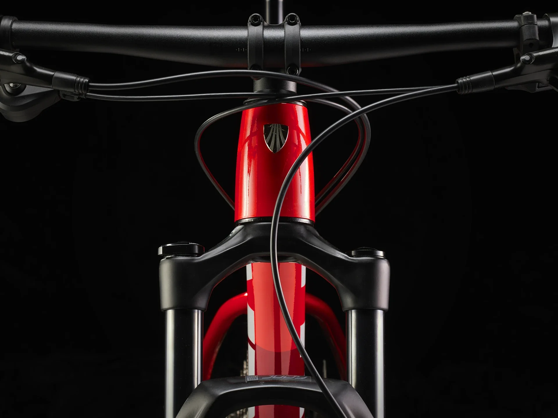 2025 Trek Procaliber 6 - Viper Red/Crimson - Image 9