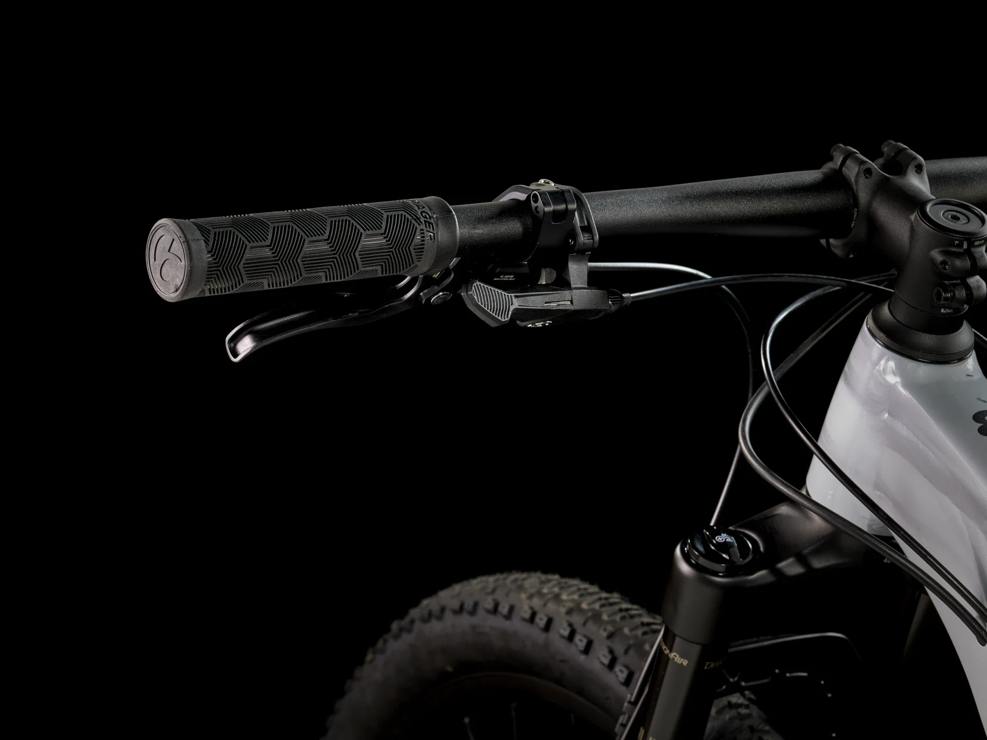 2025 Trek Procaliber 8 - Plasma Grey Pearl - Image 11