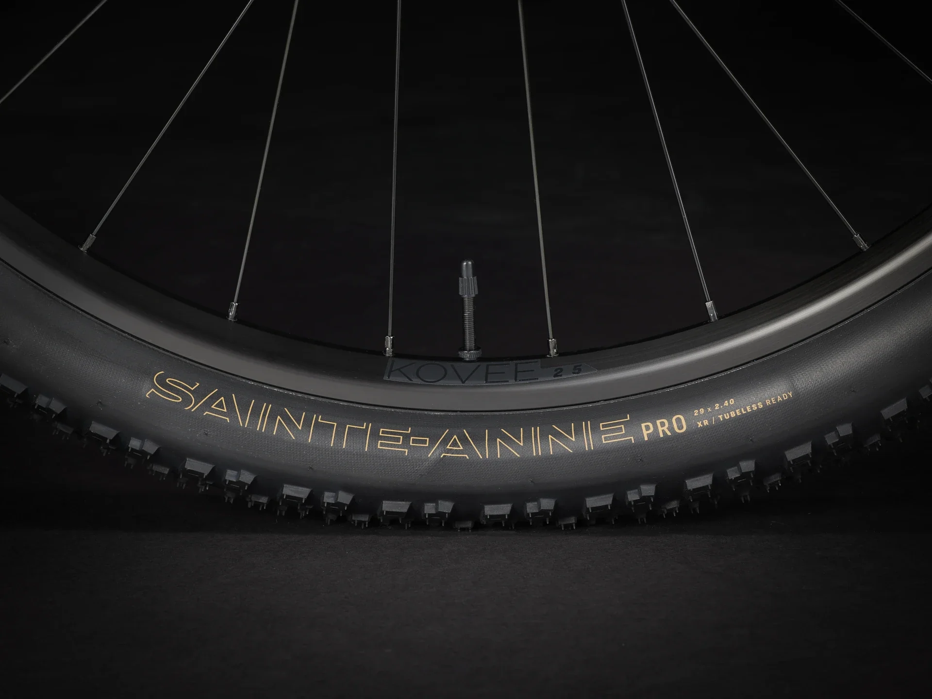 2025 Trek Procaliber 8 - Plasma Grey Pearl - Image 6