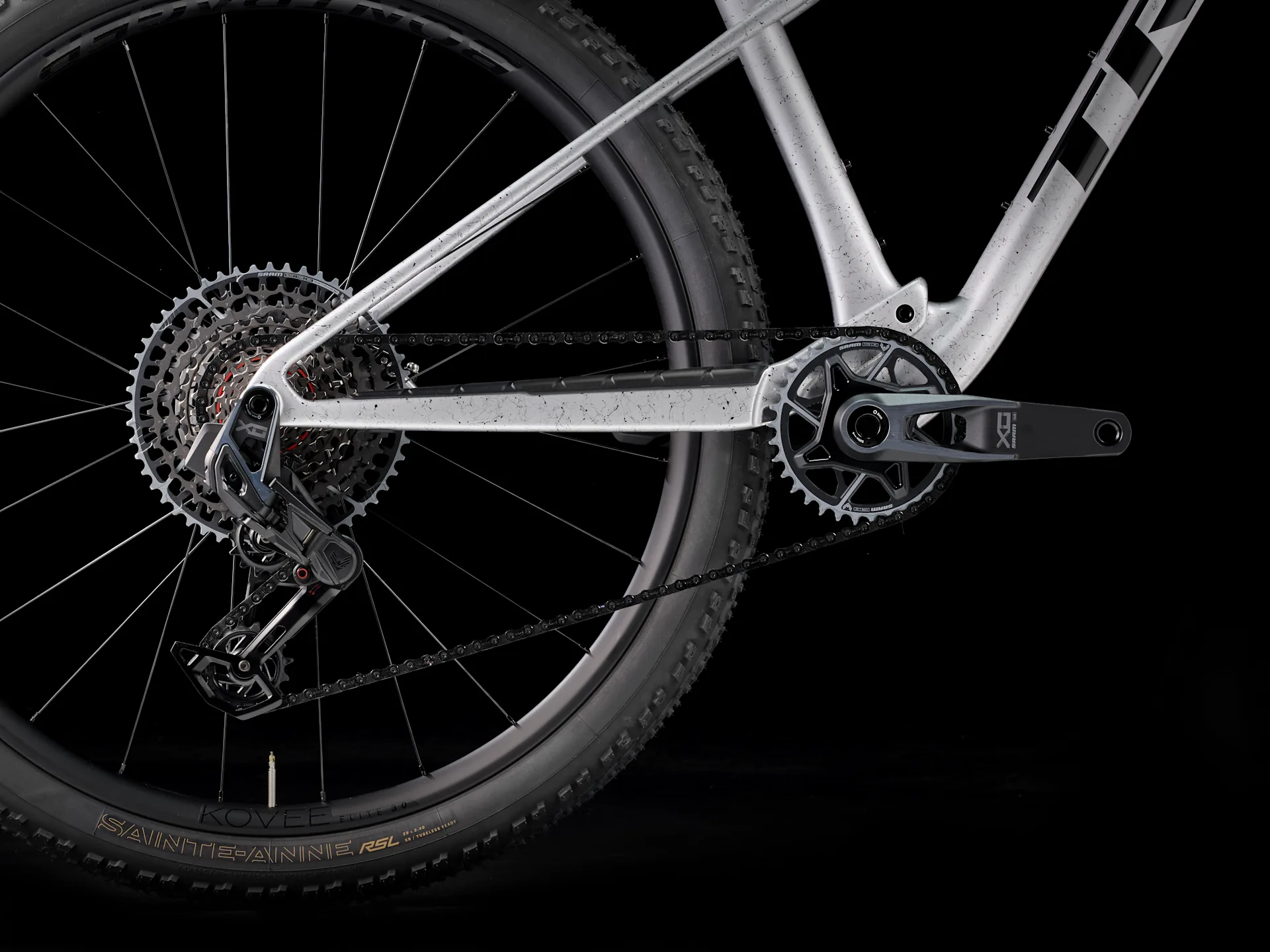 2025 Trek Supercaliber SLR 9.8 X0 AXS T-Type Gen 2 - Argent Drizzle - Image 6