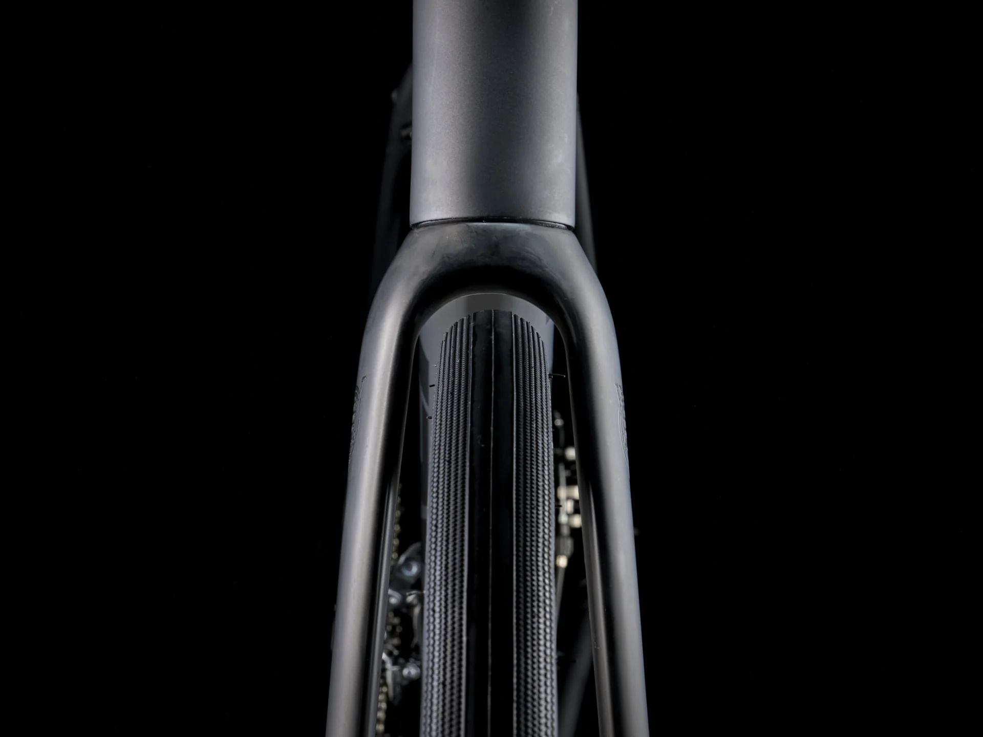 2026 Trek Domane AL 2 Gen 4 - Image 8
