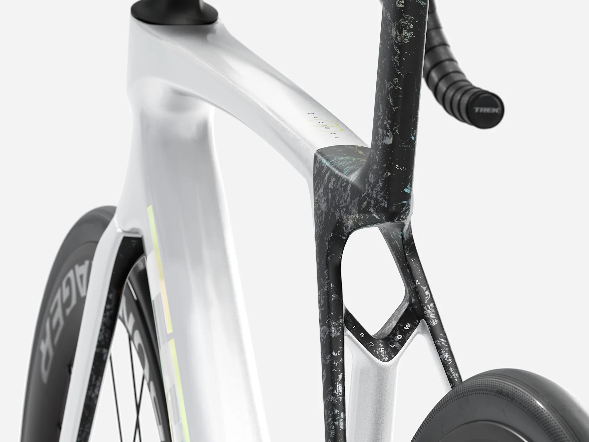 2026 Trek Madone SL 6 AXS Gen 8 - Gloss Crystal White/Matte Deep Smoke - Image 4