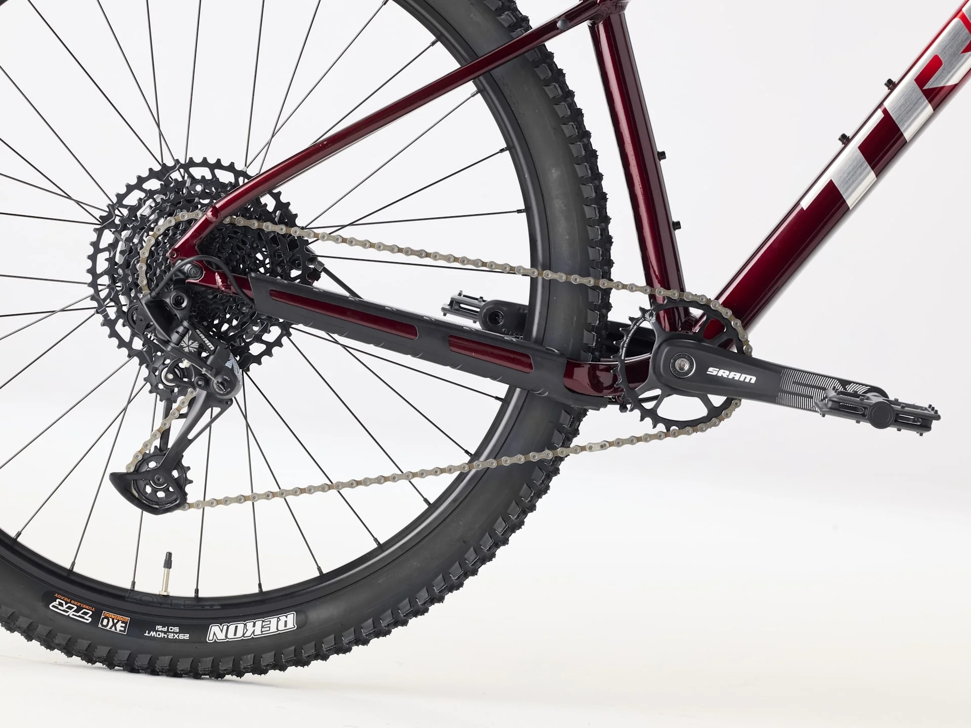 2026 Trek Marlin 7 Gen 3 - Fury Red/Lithium Grey Fade - Image 5