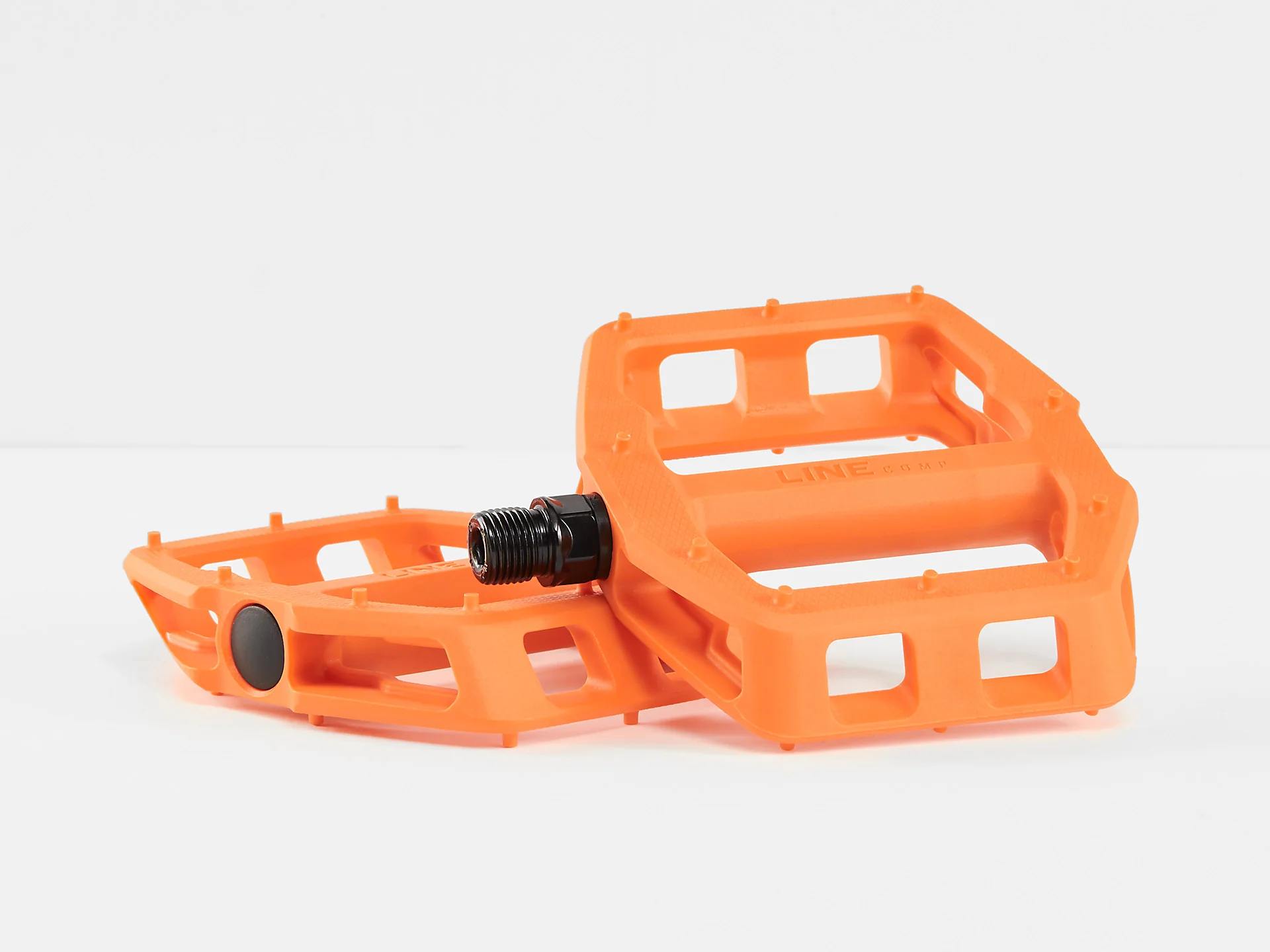 Bontrager Line Comp Flat Pedal Set - Image 4