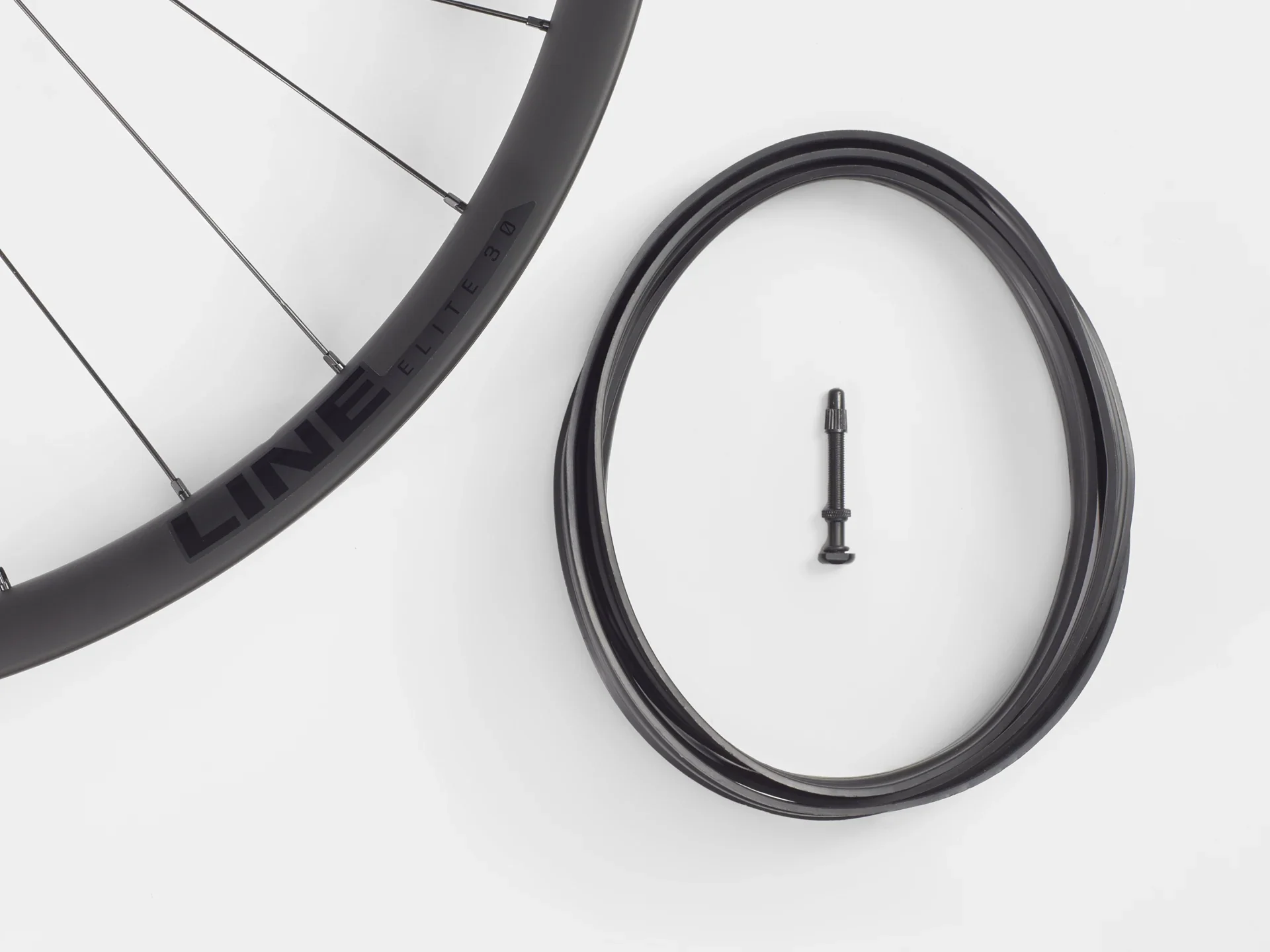 Bontrager Line Elite 30 TLR Boost 29 MTB Wheel - Image 4