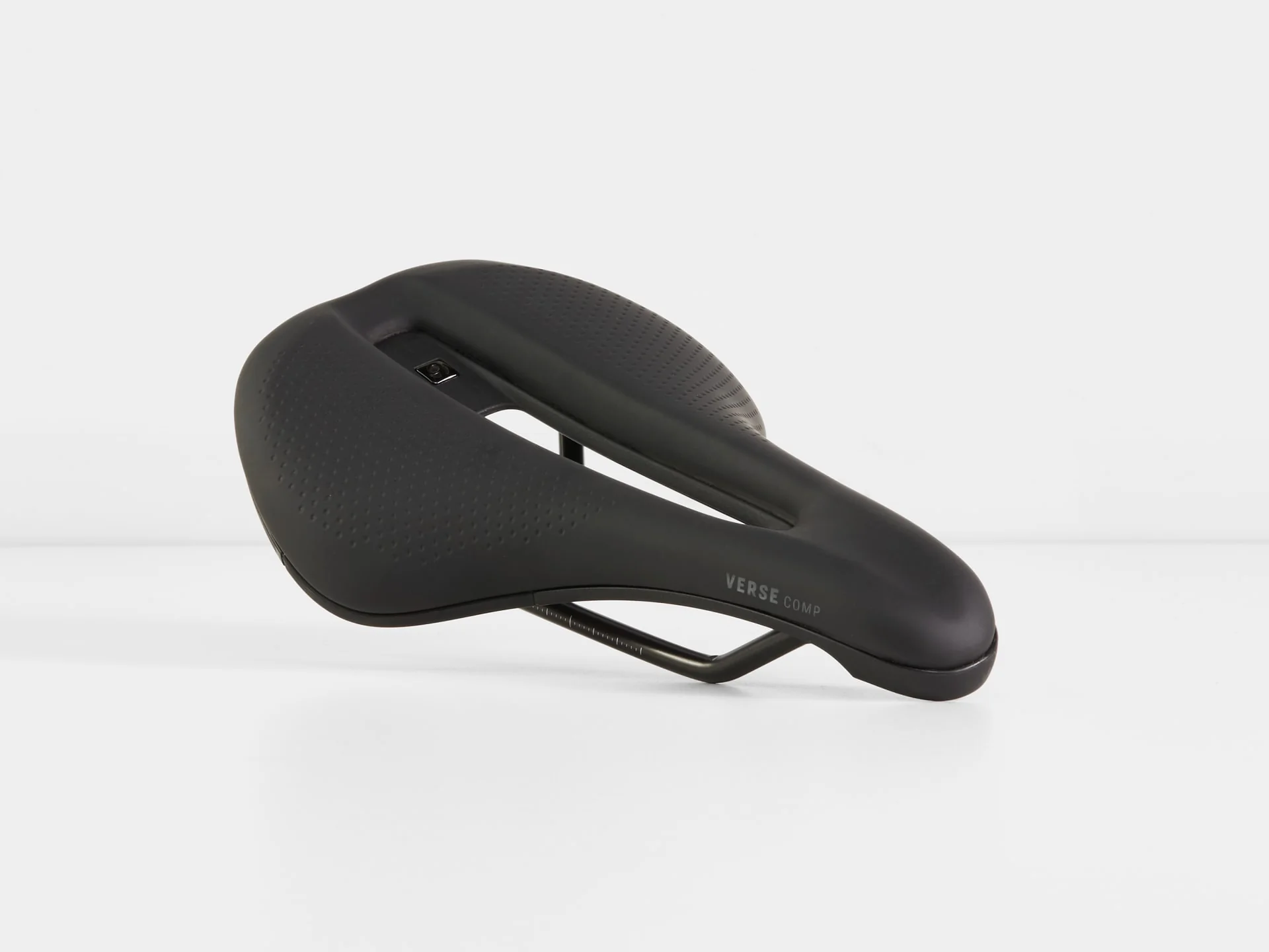 Bontrager Verse Short Comp Bike Saddle - 145mm - Image 3