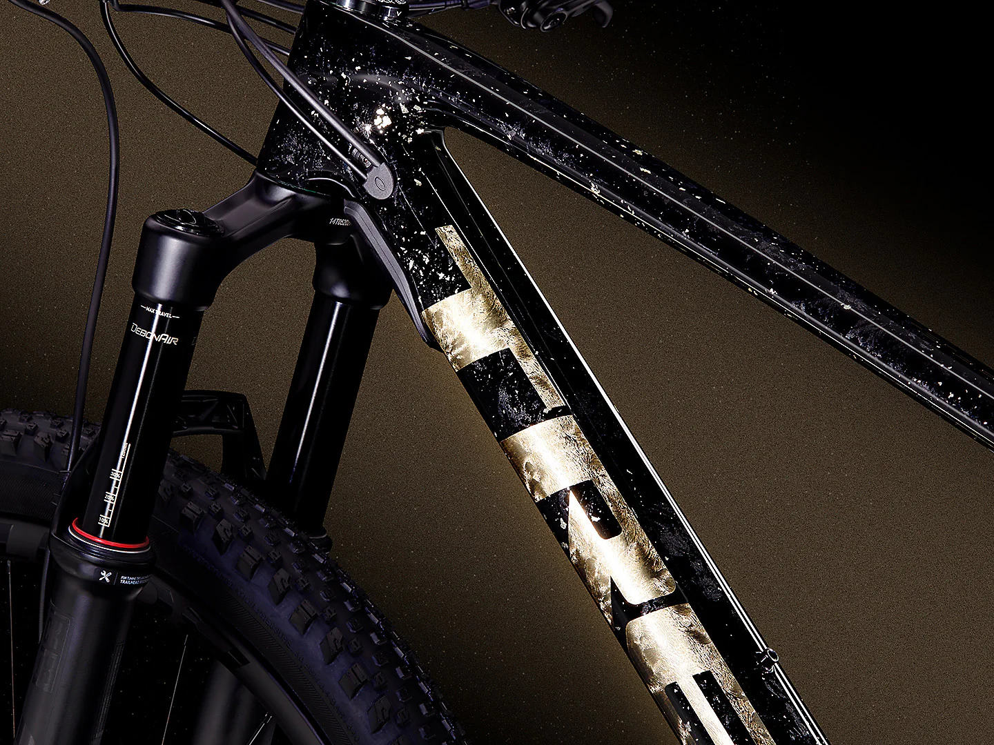 Gen 1 Trek Supercaliber 9.8 GX - Project One Sweet Gold Leaf (Large) - Image 13